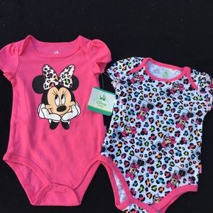 NWT🎀DISNEY 6-9mo Minnie Mouse girls Onsie set🎀